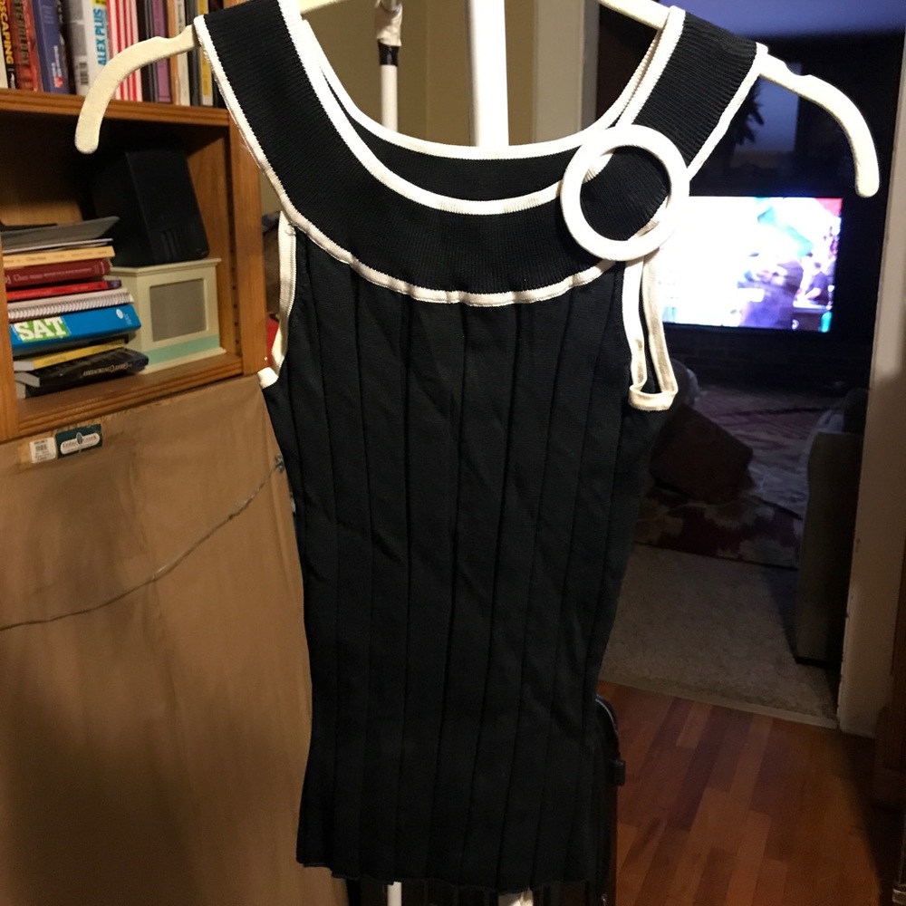 cache stretchy black and white tanktop